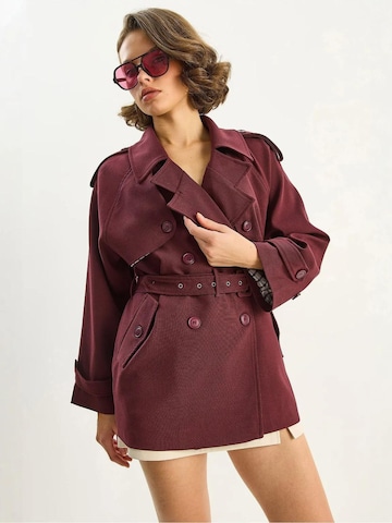 Bianco Lucci Between-seasons coat 'Trenchcoats' in Red