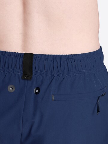 ARENA Badeshorts 'Evo' i blå