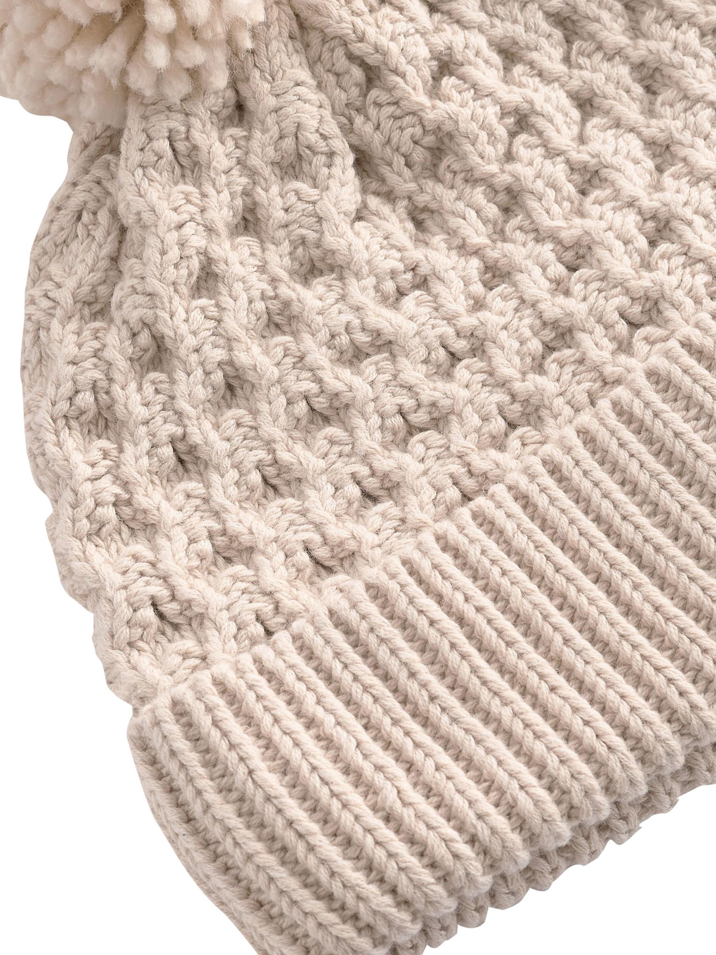 Next Čepice – béžová