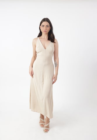 Elara Jurk in Beige: voorkant