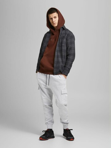 JACK & JONES Tapered Cargobroek 'Gordon Air' in Grijs