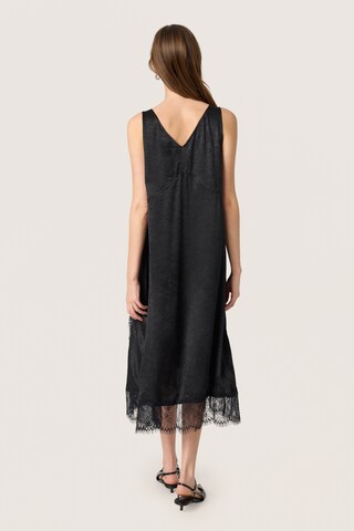 SOAKED IN LUXURY Dress in Black