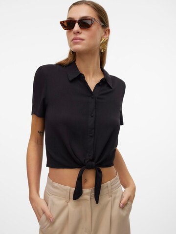 VERO MODA - Blusa 'MENNY' en negro: frente