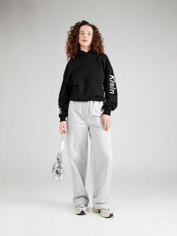 Calvin Klein Jeans Свободный крой Штаны в Серый