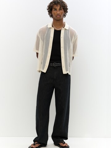 Pull&Bear Comfort fit Button Up Shirt in White