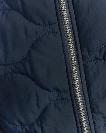 Lyle & Scott Between-season jacket in Blue