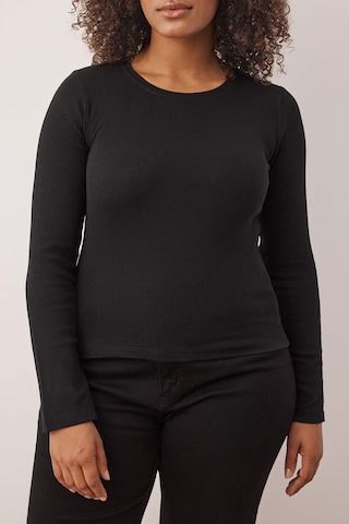 T-shirt Trendyol Curve en noir