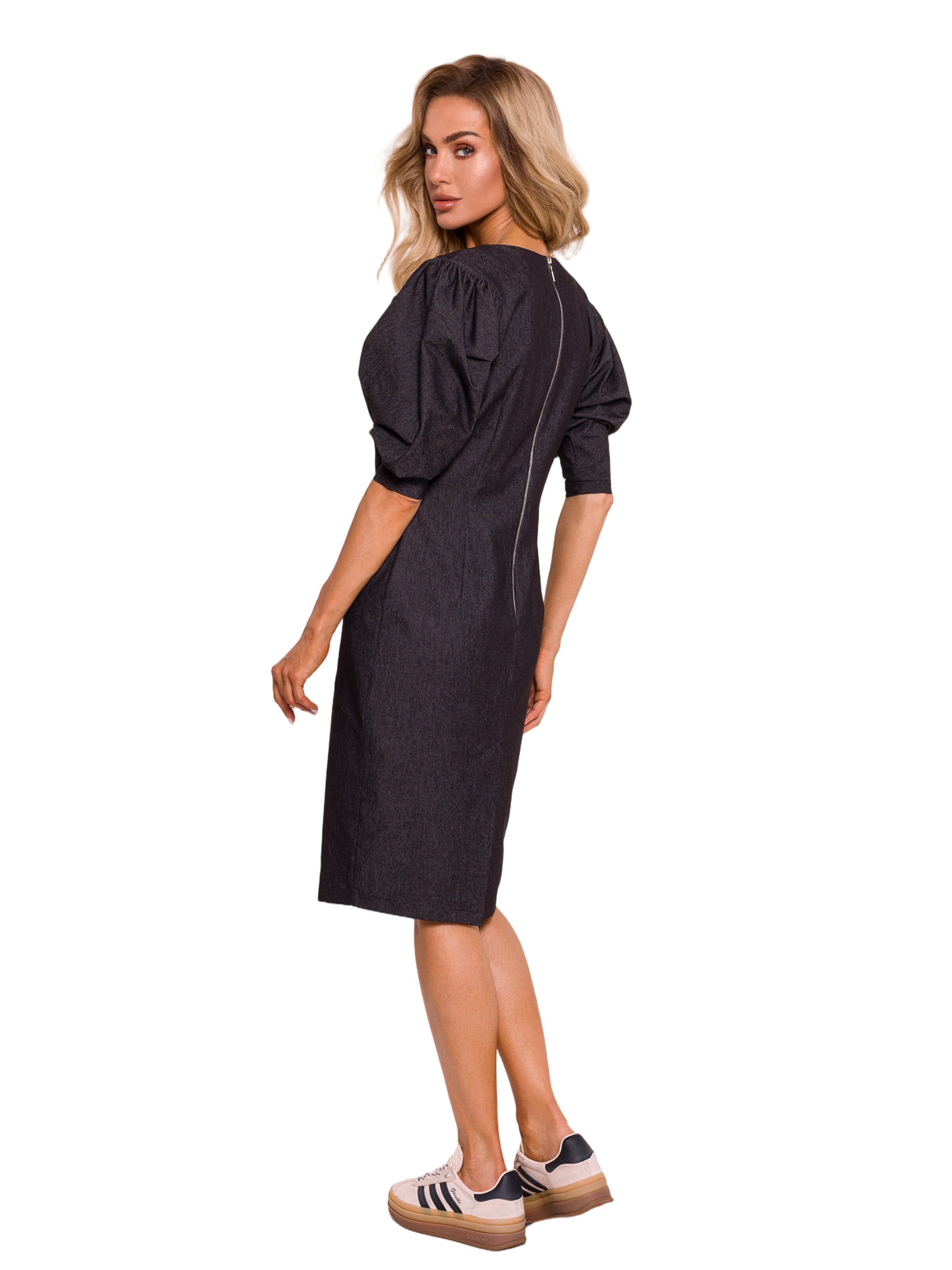 Rochie de la made of emotion pe gri