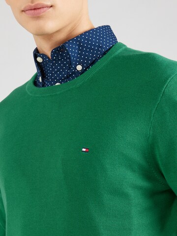 TOMMY HILFIGER Pulóver 'Essential' - zöld