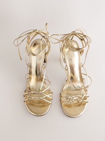Next - Sandálias com tiras 'Forever Comfort' em ouro