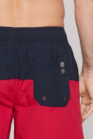 Pantaloncini da bagno di CAMP DAVID in rosso