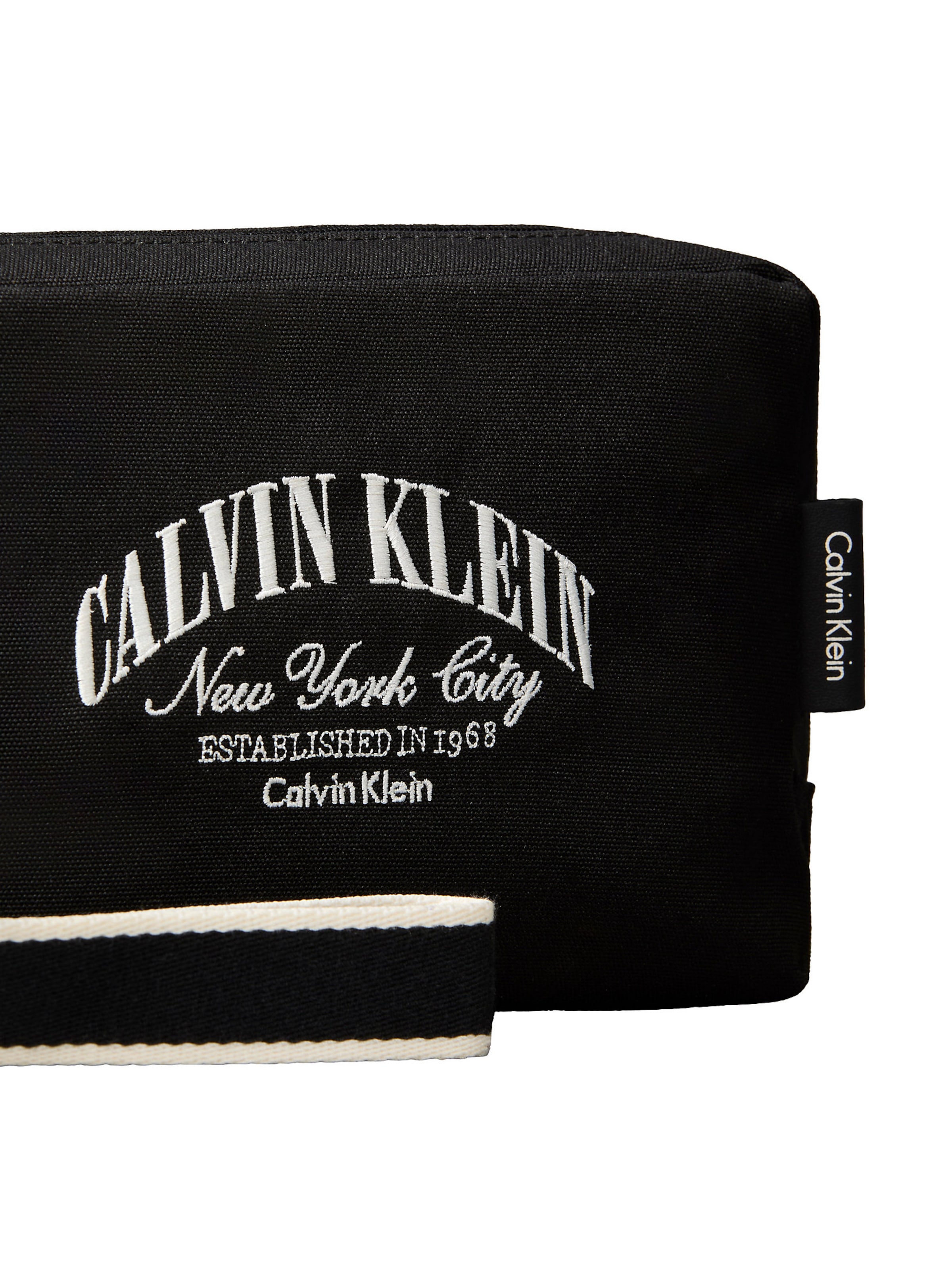 Trousses de toilette Calvin Klein en noir