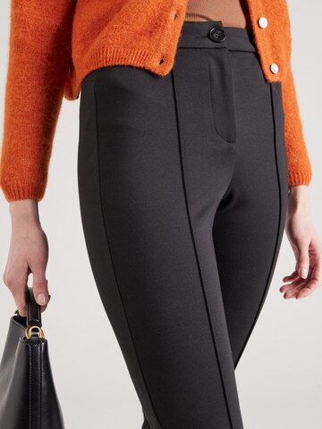 Regular Pantalon 'VMLUCCA' VERO MODA en noir