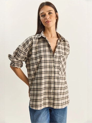 Bianco Lucci - Blusa em bege: frente