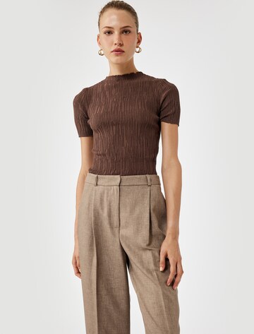 Koton Sweater in Brown: front
