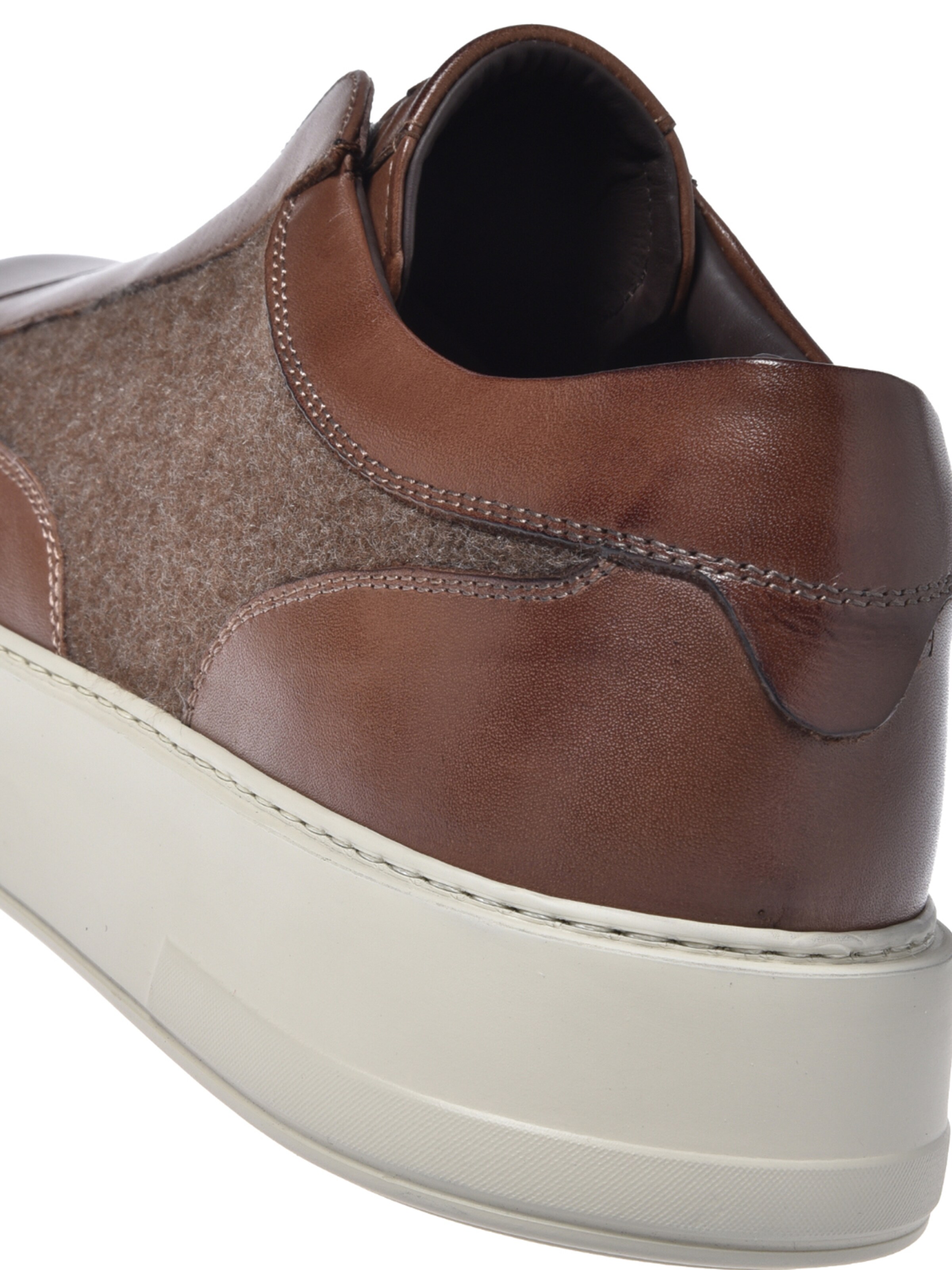 BALDININI Instappers in Bruin