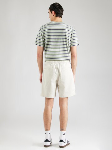 GAP Regular Chinobyxa i vit