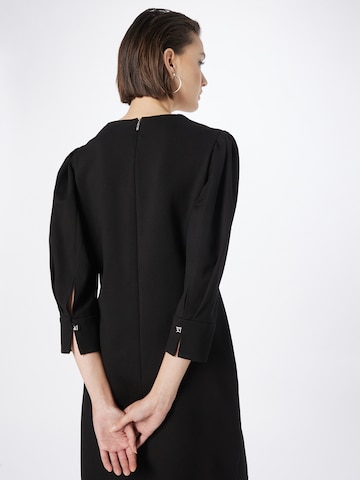 Robe 'Ragna' ABOUT YOU en noir