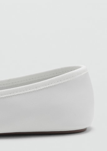 MANGO Ballerina 'Suave' in Weiß