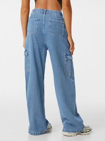 Wide Leg Jeans cargo Bershka en bleu