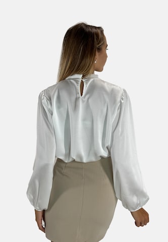 Elara Blouse in Wit