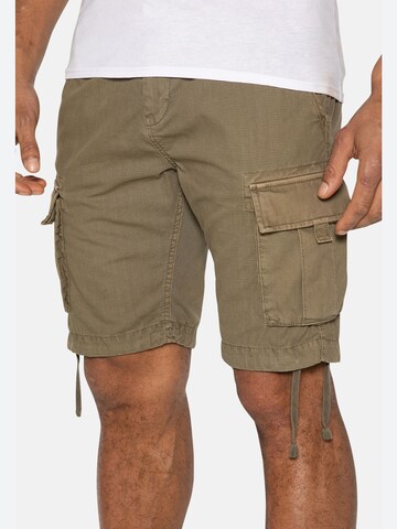 Threadbare Regular Shorts 'Manchester' in Grün