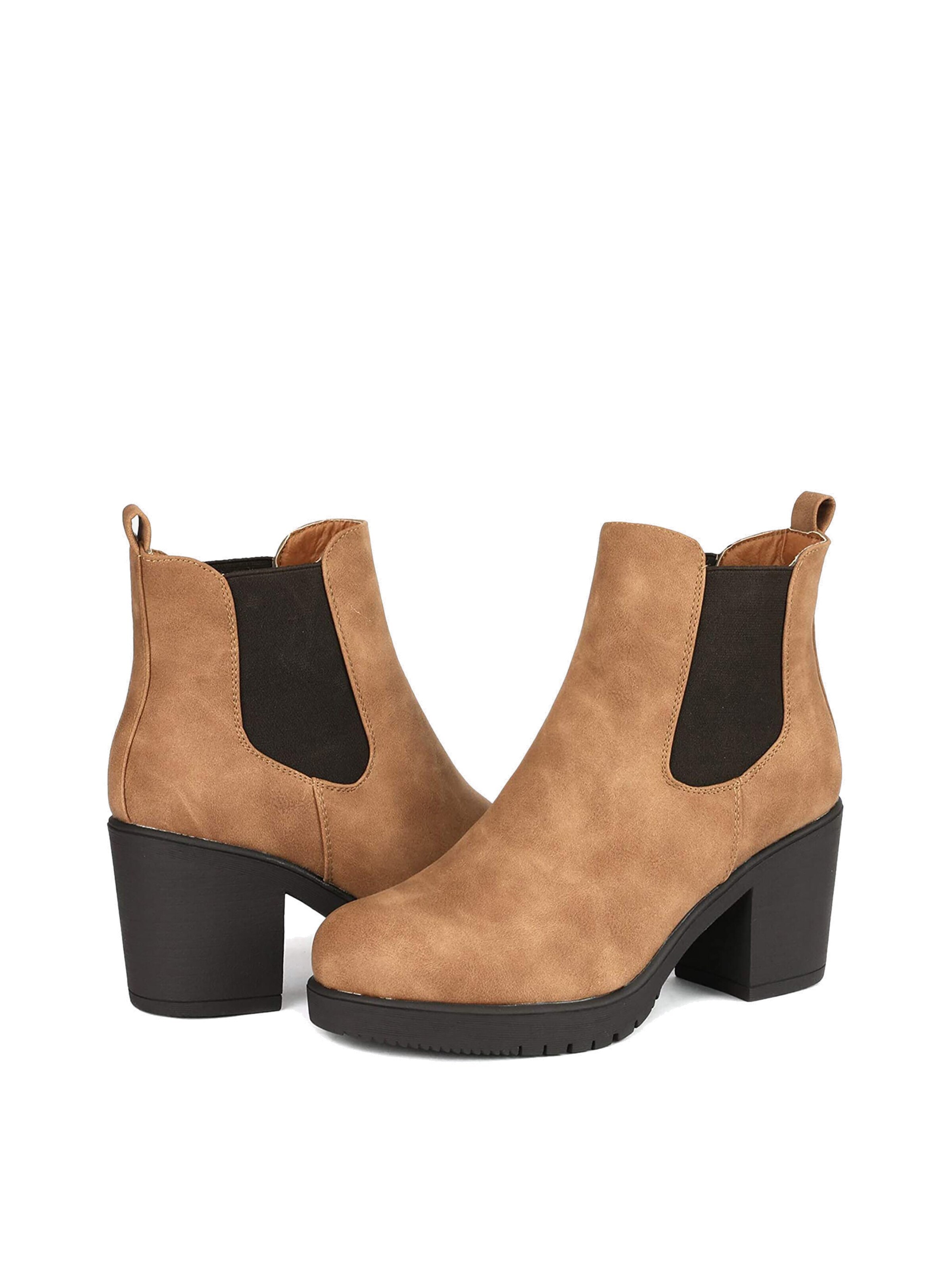 Dream Pairs Boots in Beige
