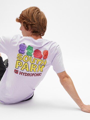 hydroponic - Camiseta 'Hydroponic x South Park Regular-Fit Colors Graphic T-Shirt' en lila