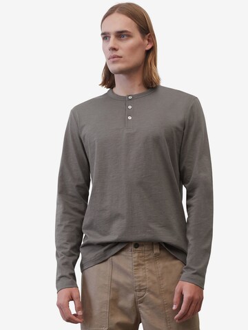 Marc O'Polo - Camiseta en gris: frente