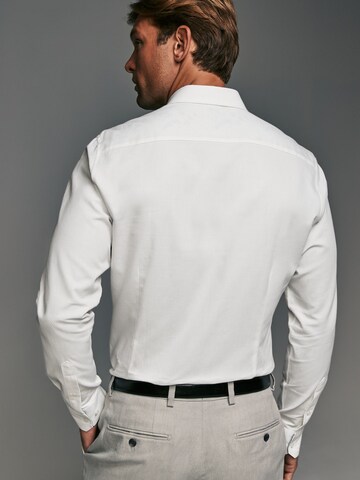 Slim fit Camicia di Next in bianco