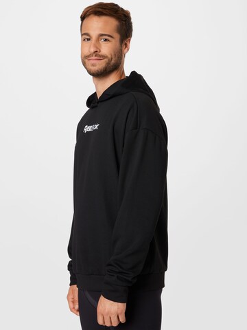 Reebok Athletic Sweatshirt in Black: front