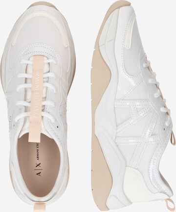 Baskets basses ARMANI EXCHANGE en blanc