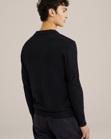 WE Fashion Sweater in Black
