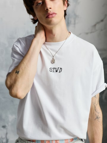 Tricou 'STWD' de la Pull&Bear pe alb