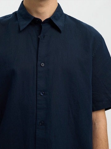 SELECTED Regular Fit Skjorte 'SLHCLAY' i blå