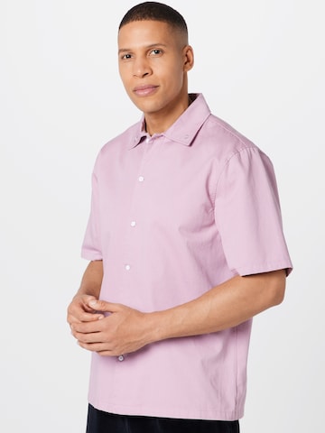 ABOUT YOU Limited Средняя посадка Рубашка 'Umut' в Ярко-розовый: спереди