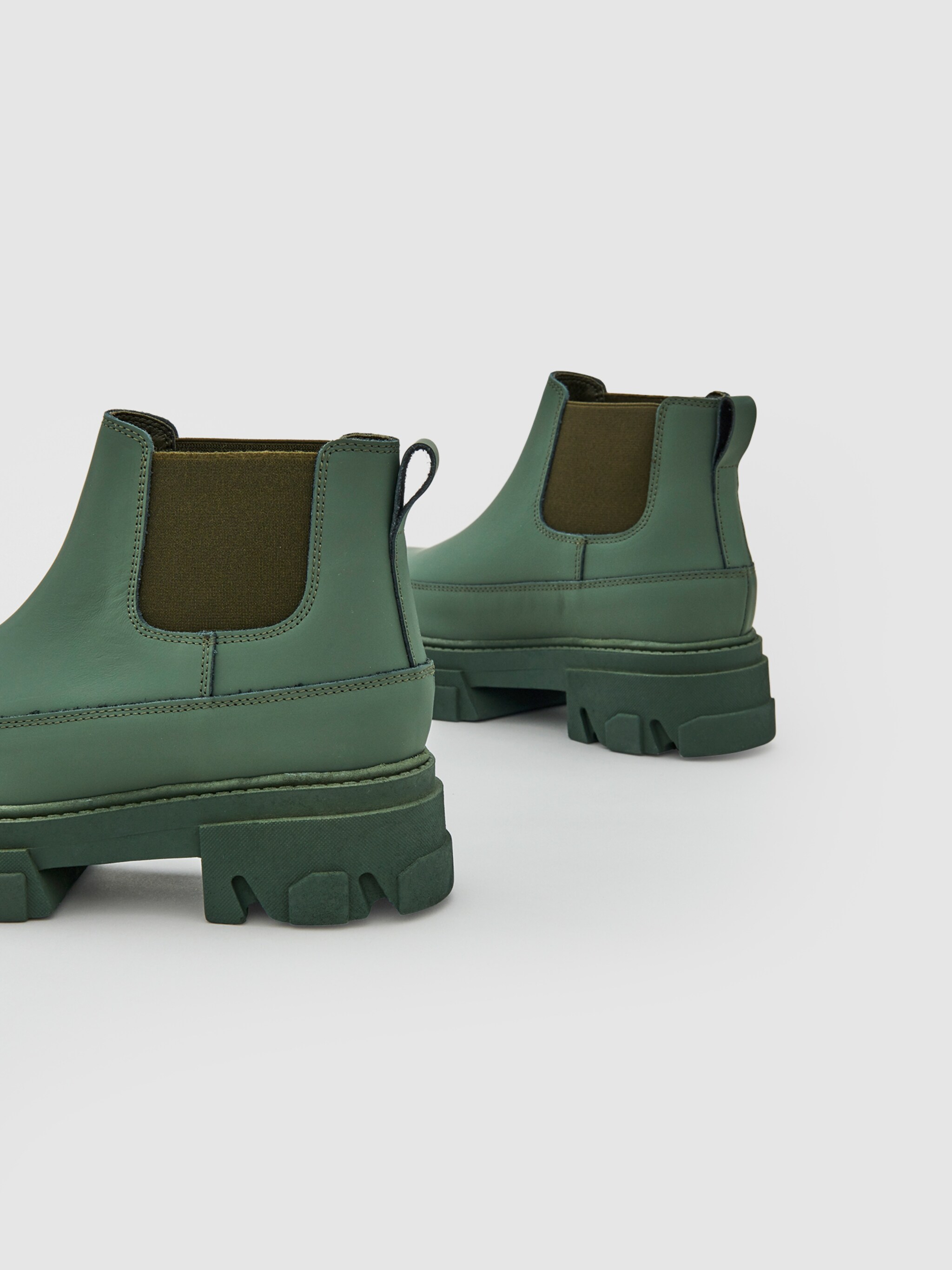 EDITED Producten Chelsea boots 'Theodore' Groen