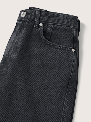 MANGO Regular Jeans 'Janet' in Zwart