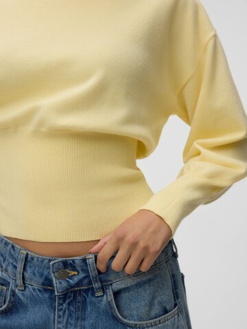 VERO MODA - Jersey 'VMRaye' en amarillo