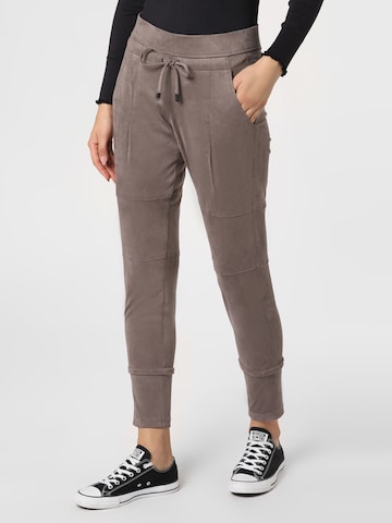 Raffaello Rossi Tapered Pleat-Front Pants in Grey: front