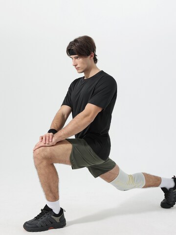YOUTHUP Performance Shirt 'Feuchttrans' in Black