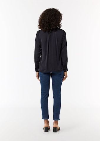 Chemisier COMMA en bleu : derrière