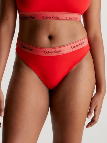 Calvin Klein Underwear Plus - Tanga em vermelho: frente
