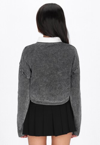 myMo ROCKS Sweater in Black