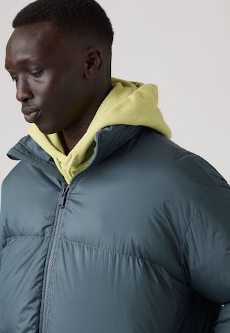 LEVI'S ® Zimní bunda 'AURUE' – modrá