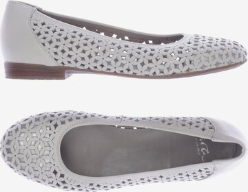 ARA Flats & Loafers in 37,5 in White: front