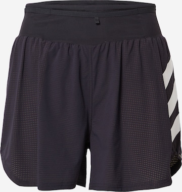 adidas Terrex Shorts in Schwarz: front