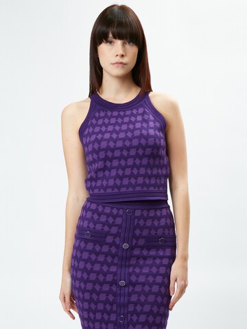 Top in maglia di Influencer in lilla: frontale