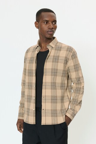 Coupe regular Chemise 'Christaldo' Matinique en beige : devant