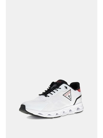 GUESS Laufschuh 'Ease' in Weiß